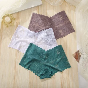 Mauve, white, teal / موف وأبيض وأخضر مزرق