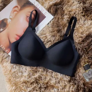 Smooth Wireless Bra with Adjustable Straps