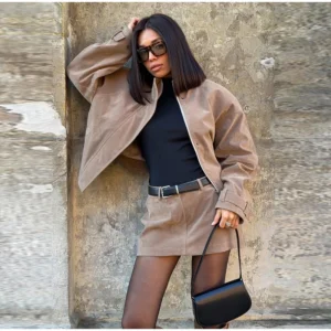 Taupe