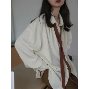 Relaxed Long-Sleeve Shirt with Contrast Tie