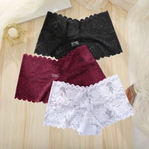 Black, burgundy, white / أسود وعنابي وأبيض