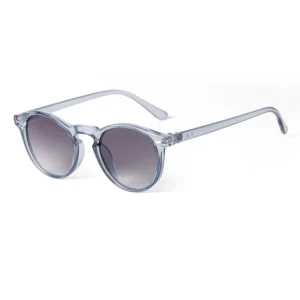 Translucent grey frame, grey gradient lenses / إطار رمادي شفاف وعدسات رمادية متدرجة