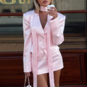 pink suit 01