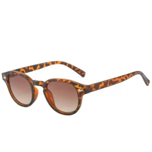 Tortoiseshell frame, brown lenses / إطار بنقشة السلحفاة وعدسات بنية