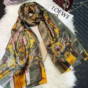 Gold-green Paisley