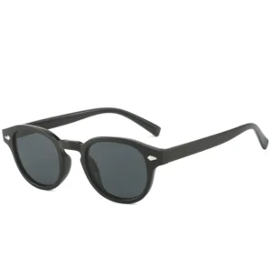 Black frame, grey lenses / إطار أسود وعدسات رمادية