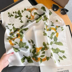 Cream Leafy Fruit