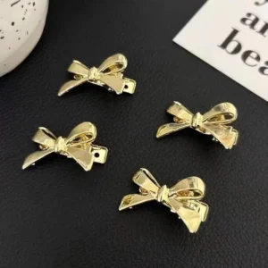 Gold tone — 4 pieces / ذهبي — 4 قطع