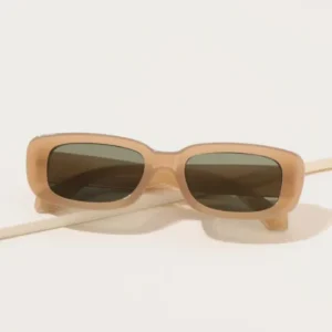 Translucent tan frame, green lenses / إطار بني فاتح شفاف وعدسات خضراء