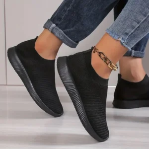 Women's Sports Shoes