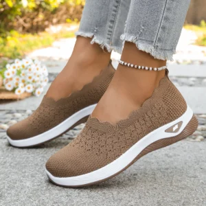 Women's Sports Shoes