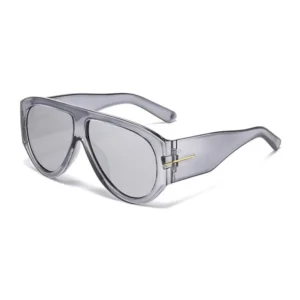 Translucent grey frame, light grey lenses / إطار رمادي شفاف وعدسات رمادية فاتحة