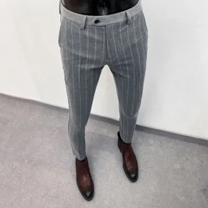 03 Light Grey