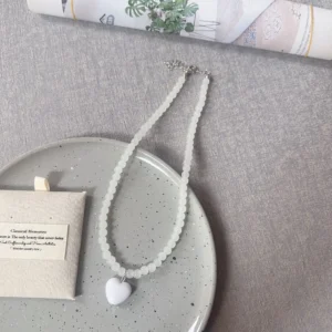 White beads, white heart / خرز أبيض وقلب أبيض
