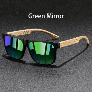 Black frame, green mirror lenses / إطار أسود وعدسات خضراء عاكسة