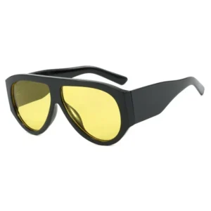 Black frame, yellow lenses / إطار أسود وعدسات صفراء