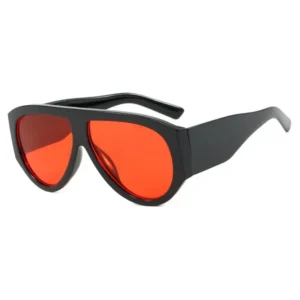 Black frame, red lenses / إطار أسود وعدسات حمراء