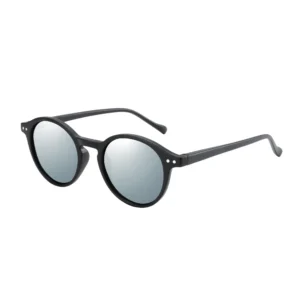 Black frame, silver mirror lenses / إطار أسود وعدسات فضية عاكسة
